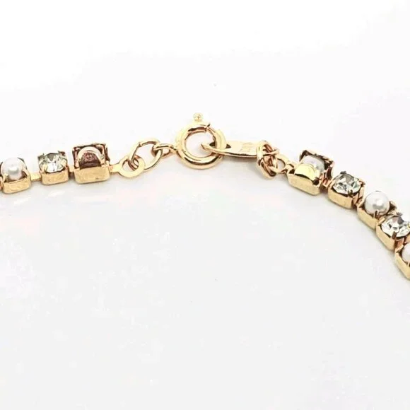 Avon Vintage Gold Tone Rhinestone Pearl Bracelet - Picture 2 of 4